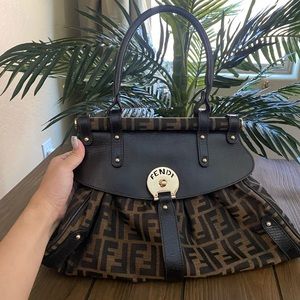 fendi magic bag
